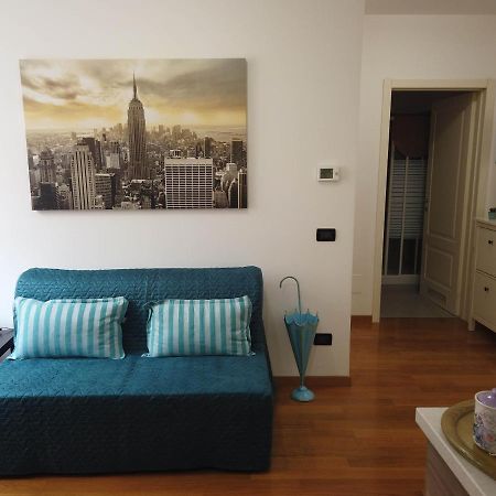 Magenta Centre Economy Apartment เจนัว ภายนอก รูปภาพ
