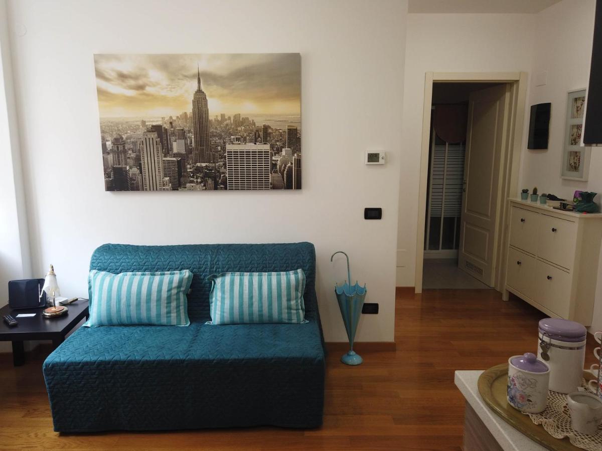 Magenta Centre Economy Apartment เจนัว ภายนอก รูปภาพ